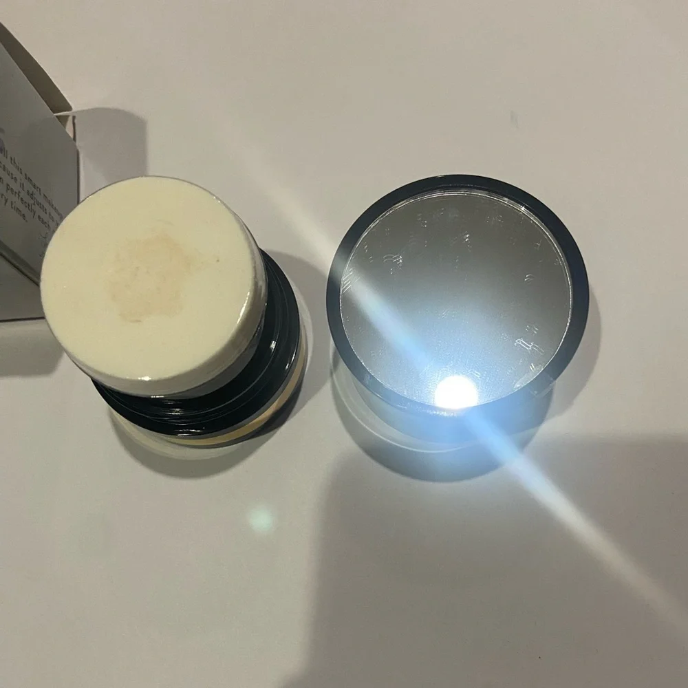 Laura Geller Baked Balance-N-Brighten Foundation with perfect sponge, mirror 👍